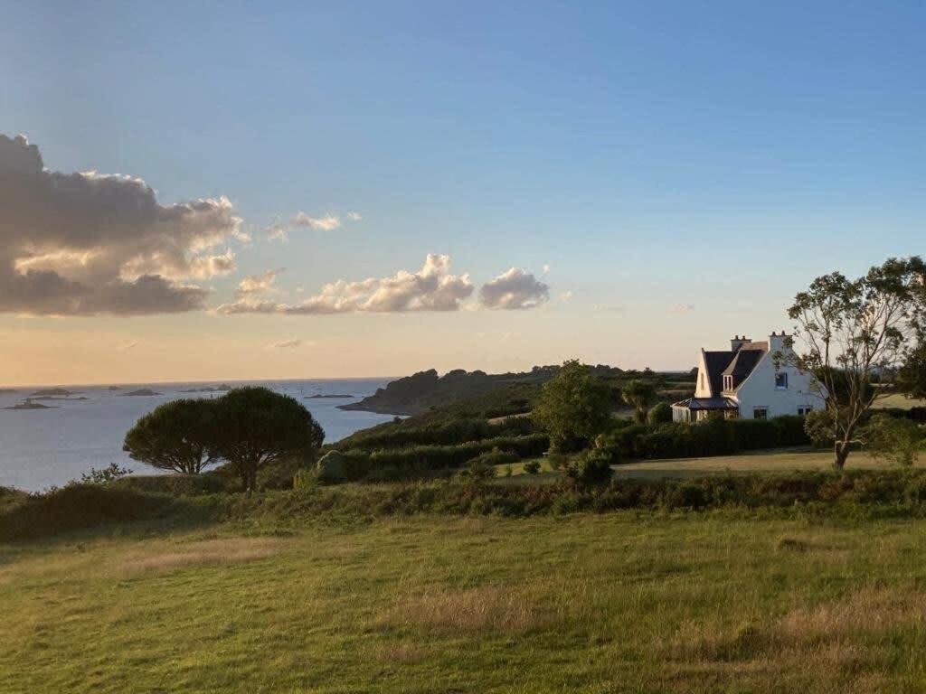 Kermartin - Maison De Famille Avec Vue Sur La Baie De Morlaix Plouézocʼh Extérieur photo